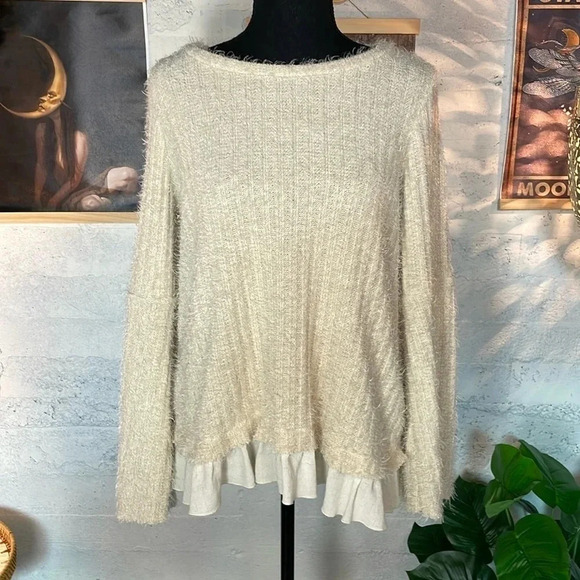 Mystree fussy cream sweater size medium - Picture 1 of 10